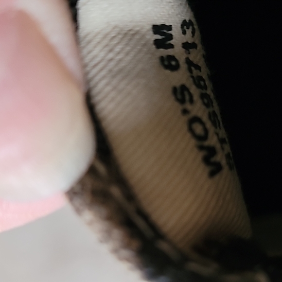 SPERRY Top-siders animal print slip ons. Size 6. - Picture 9 of 11